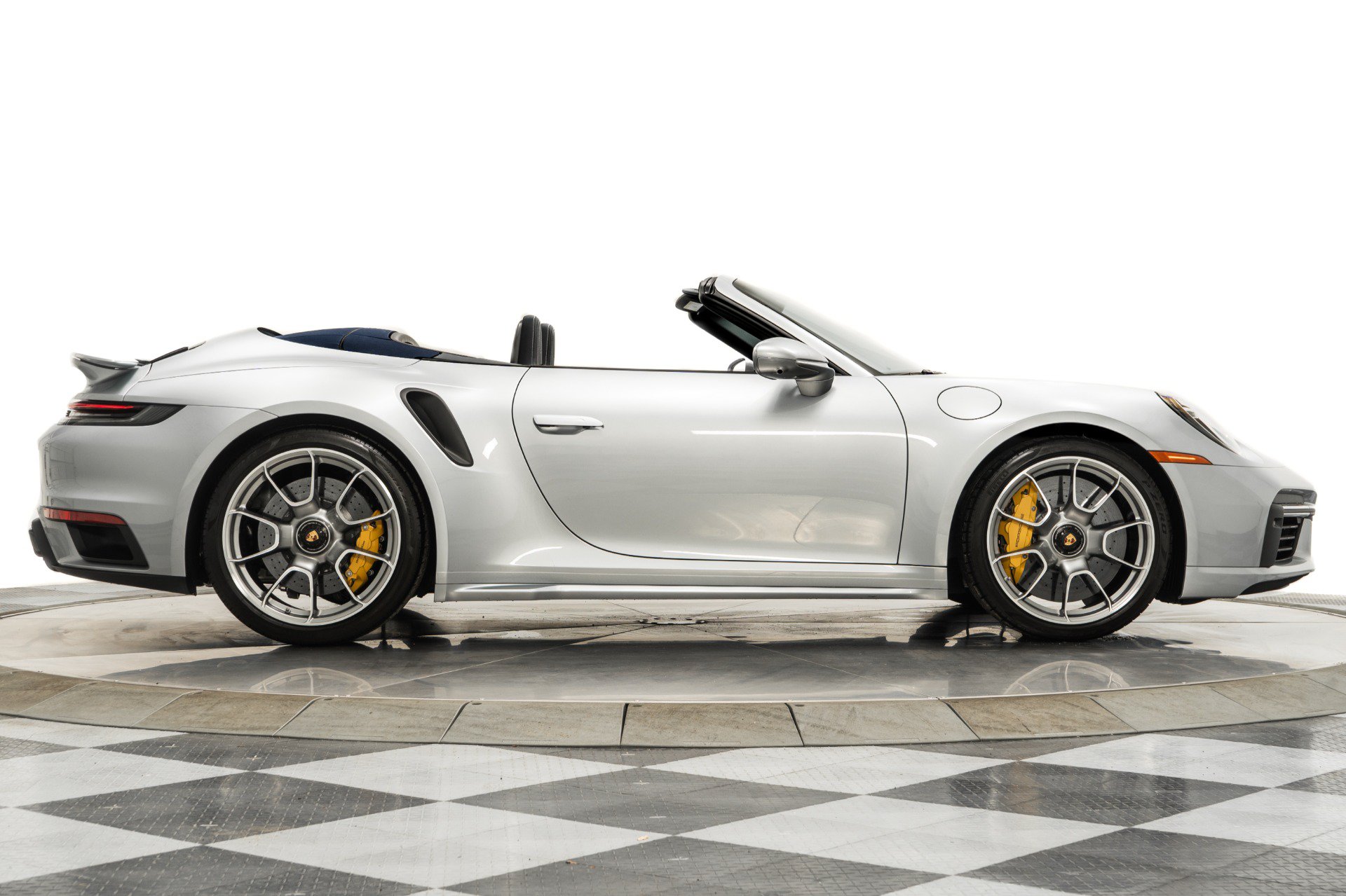 Used 2022 Porsche 911 Turbo S AWD/4WD image 40