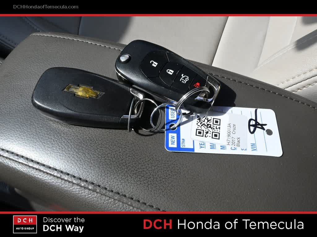 Used 2017 Chevrolet Cruze LS FWD image 15