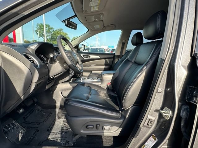 Used 2019 Nissan Pathfinder SL AWD/4WD image 22