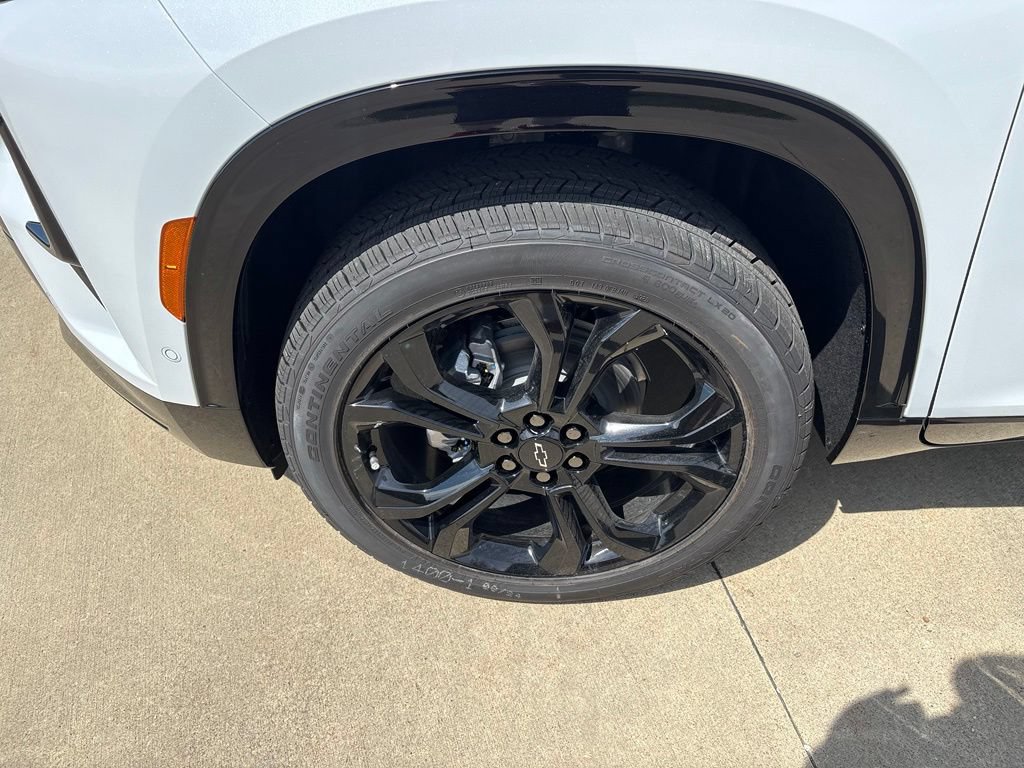 New 2027 Chevrolet Traverse RS w/ LPO, Floor Liner Package AWD/4WD image 71