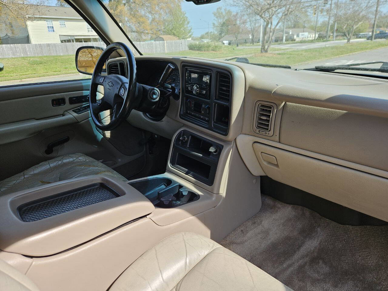 Used 2003 Chevrolet Tahoe LT RWD image 14