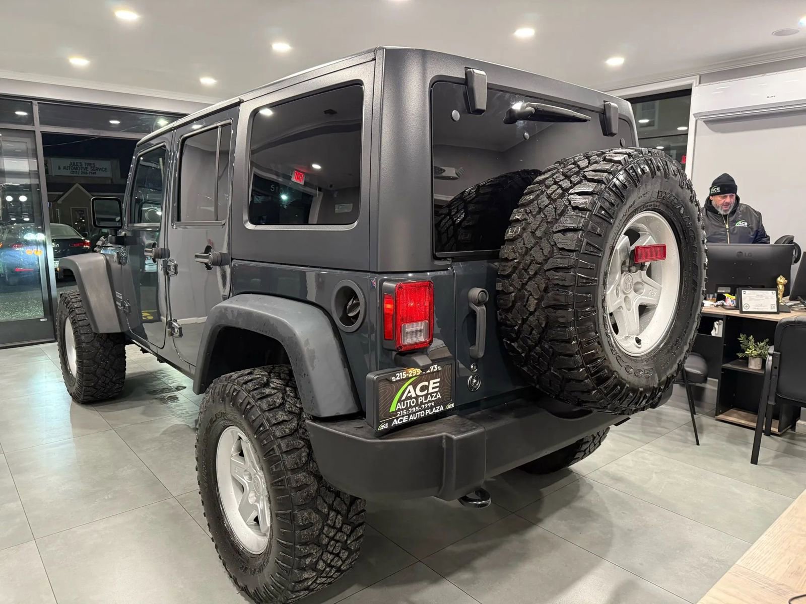 Used 2017 Jeep Wrangler Unlimited Sport w/ Quick Order Package 24S image 4