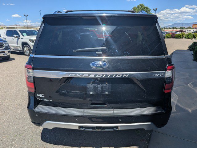 Used 2018 Ford Expedition Max Platinum AWD/4WD image 4