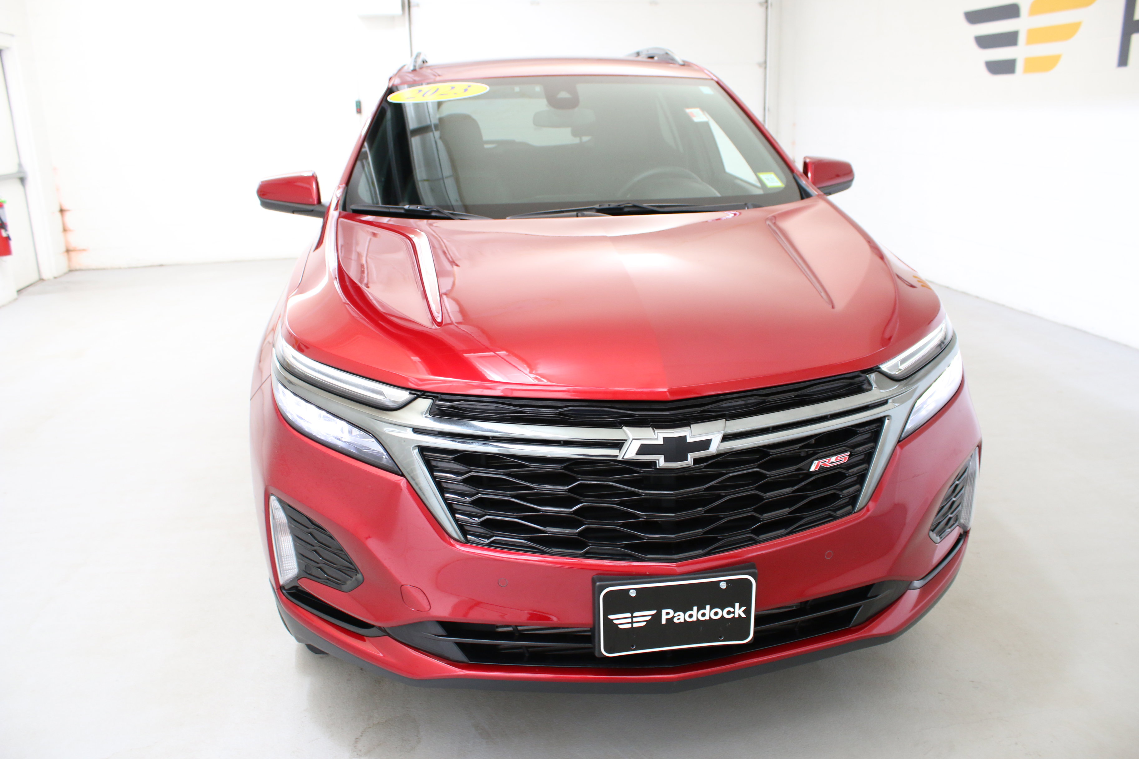 Used 2023 Chevrolet Equinox RS AWD/4WD image 2