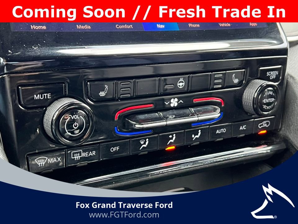 Used 2023 Jeep Grand Cherokee Limited AWD/4WD image 23