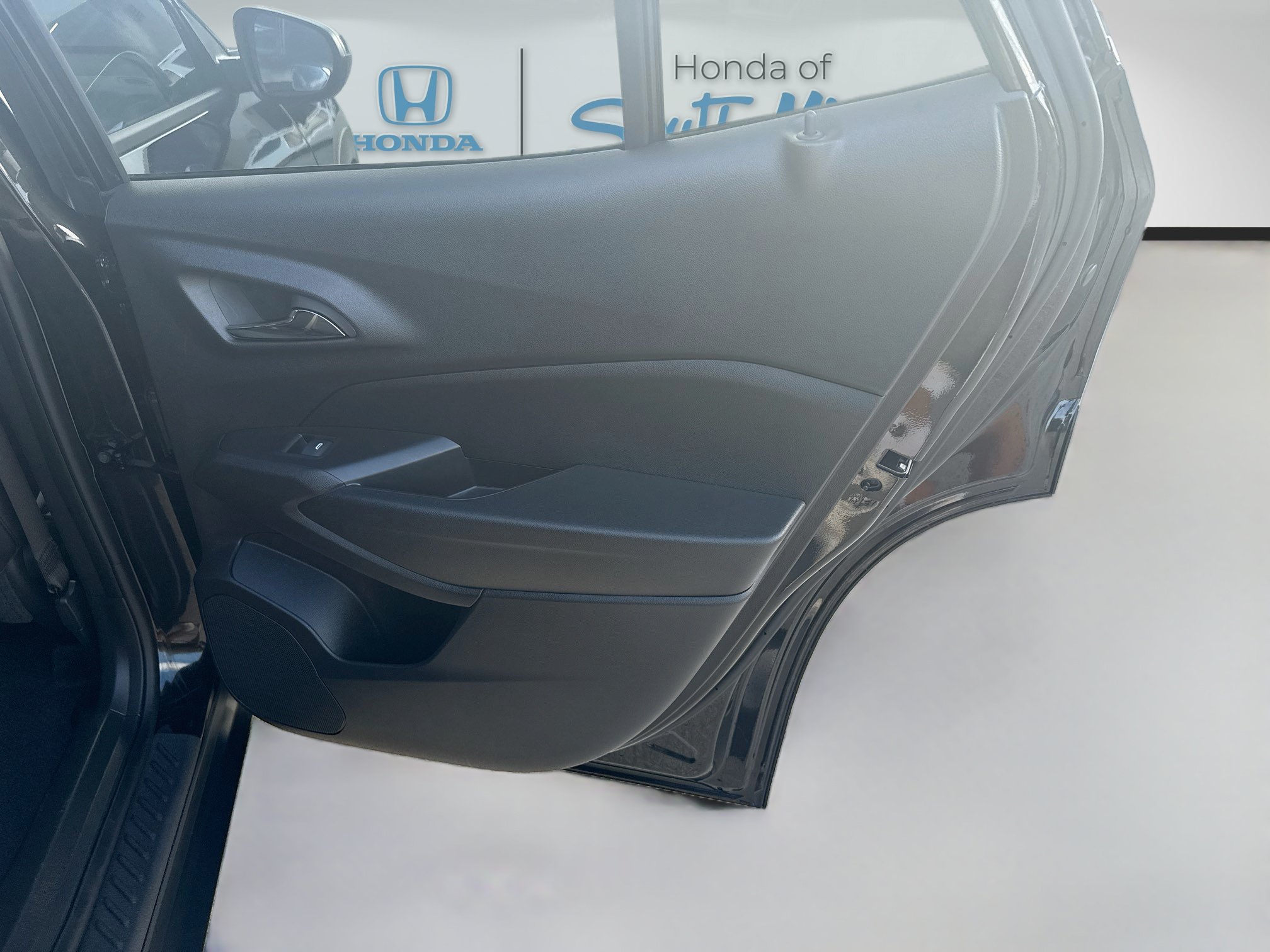 Used 2026 Chevrolet Trax LT FWD image 29
