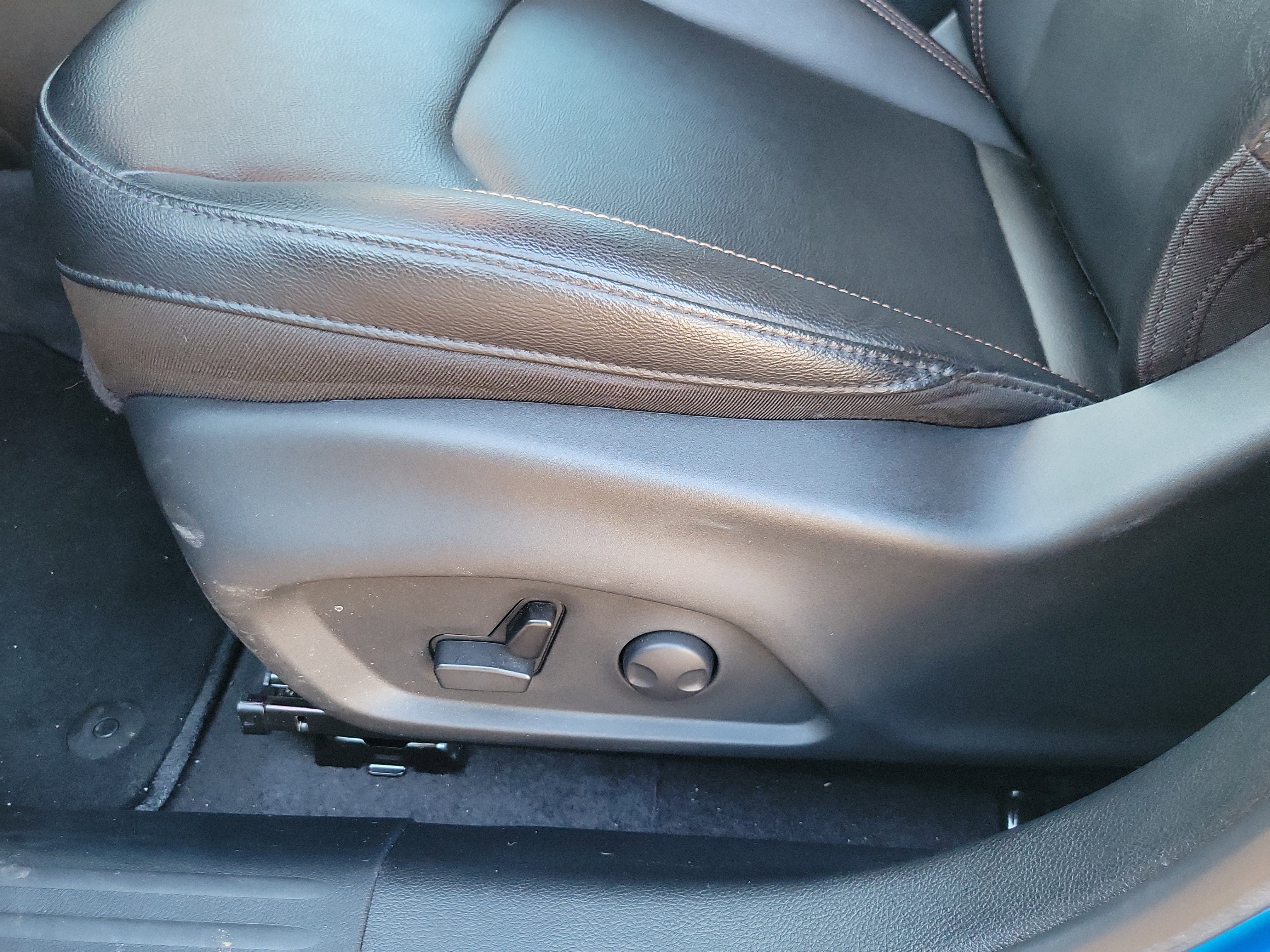 Used 2024 Jeep Compass Limited image 9