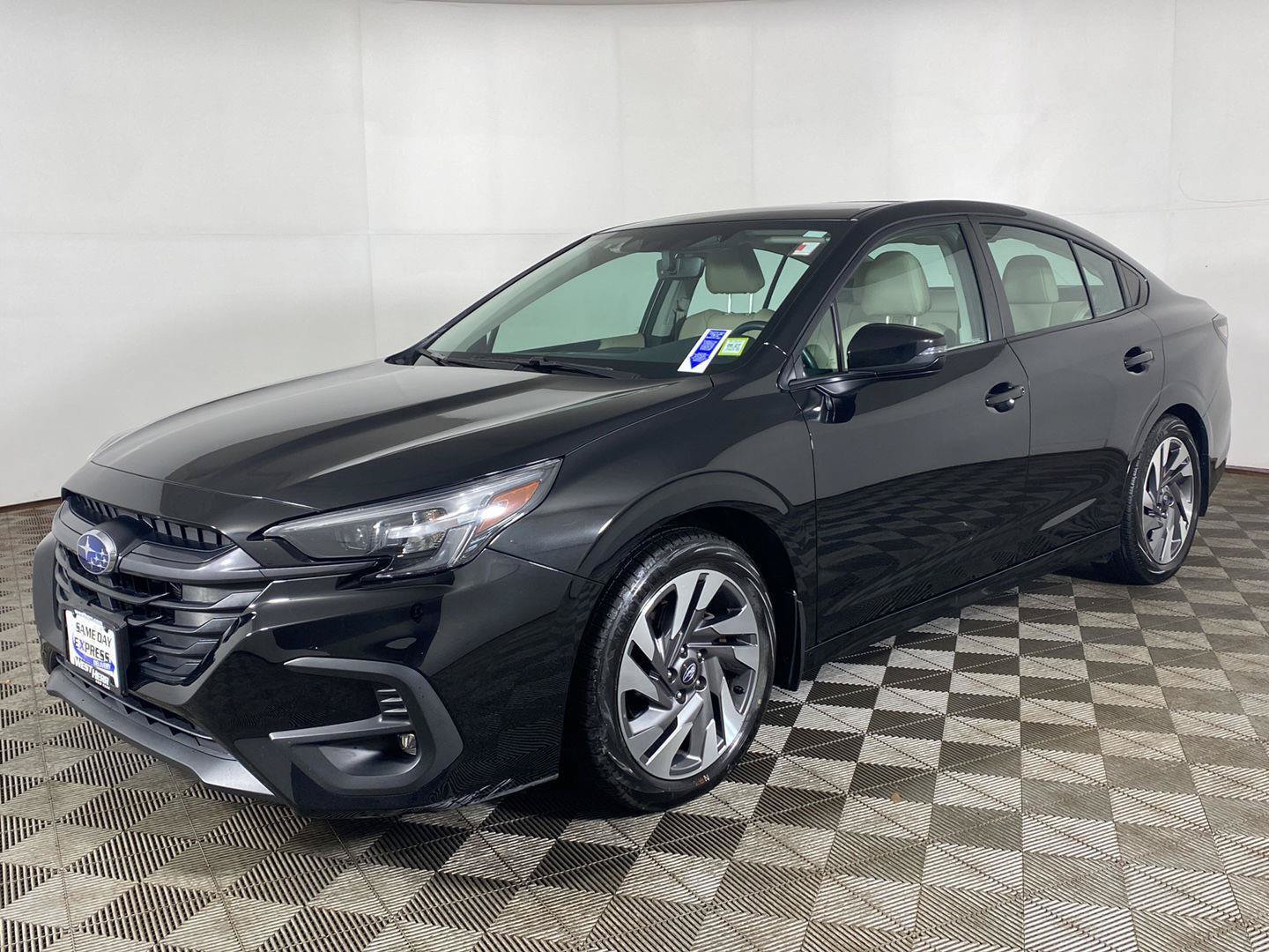 Used 2024 Subaru Legacy Limited AWD/4WD image 9