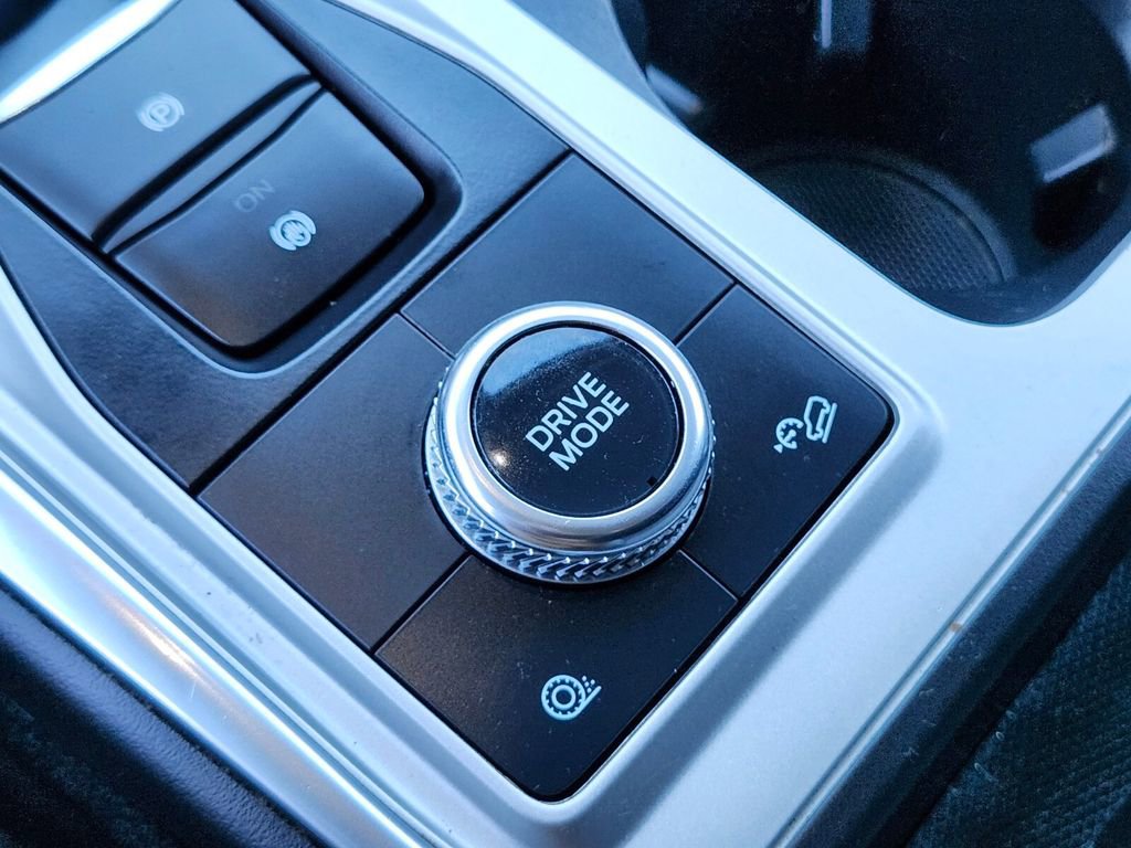 Certified 2022 Ford Explorer XLT w/ Equipment Group 202A image 26