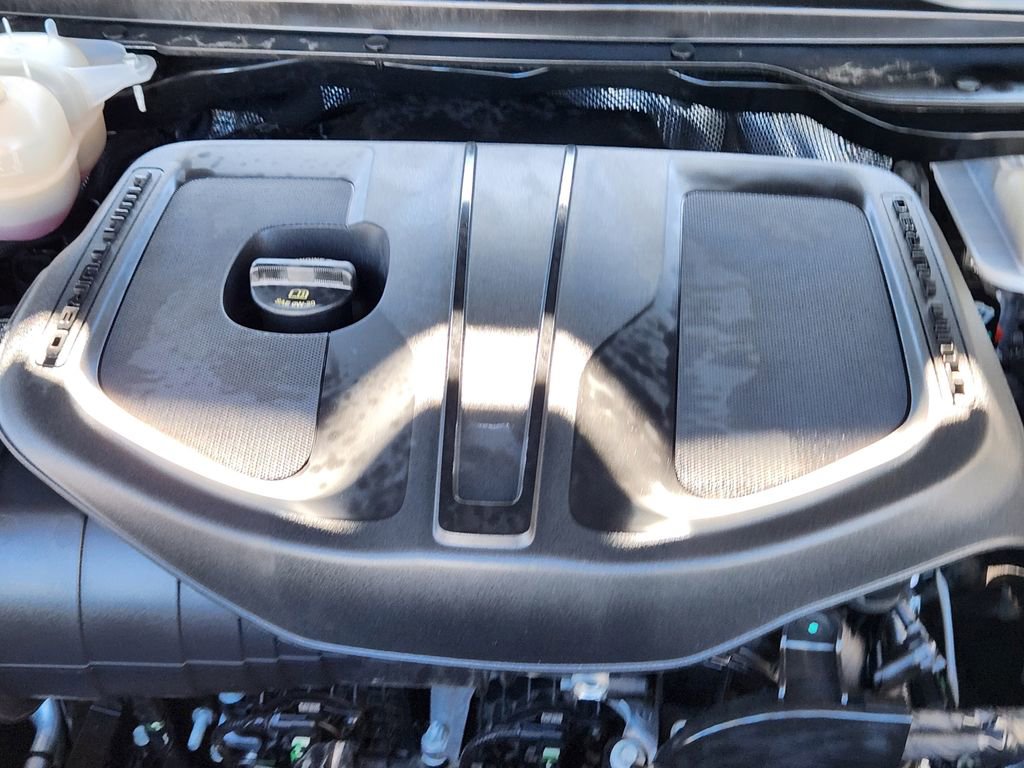 Used 2025 RAM 1500 Laramie image 17