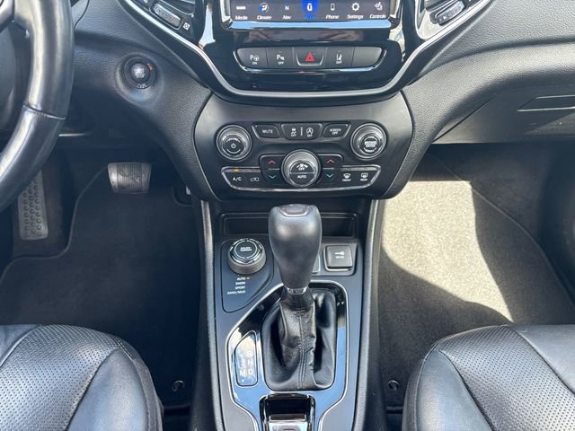 Used 2021 Jeep Cherokee Limited w/ Elite Package image 11