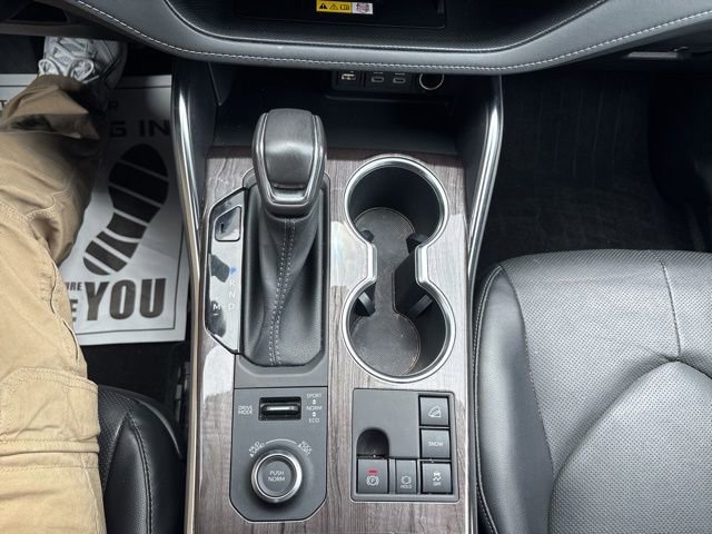 Used 2023 Toyota Highlander Platinum AWD/4WD image 15