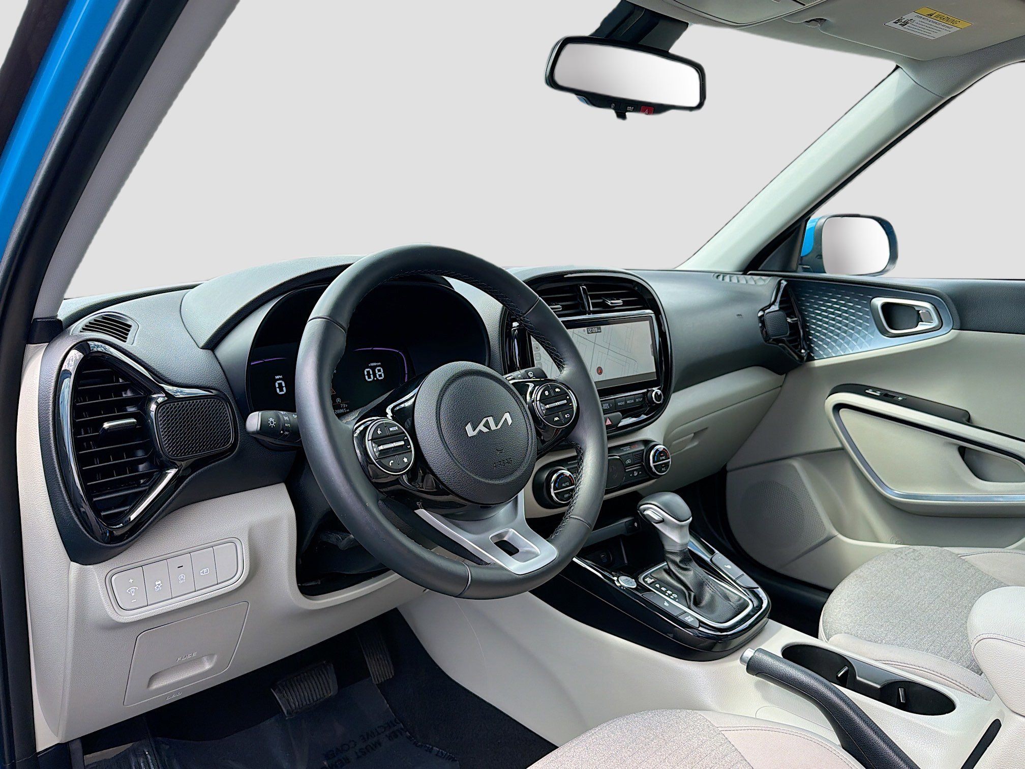Used 2025 Kia Soul EX FWD image 4