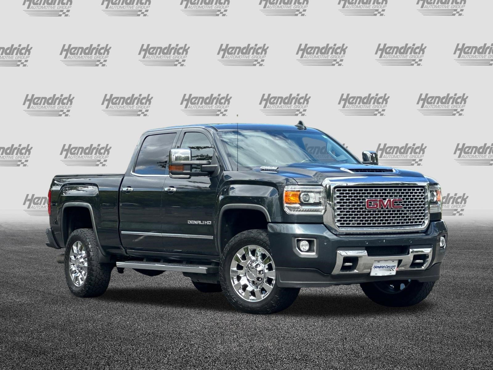 Used 2017 GMC Sierra 2500 Denali w/ Duramax Plus Package AWD/4WD image 2