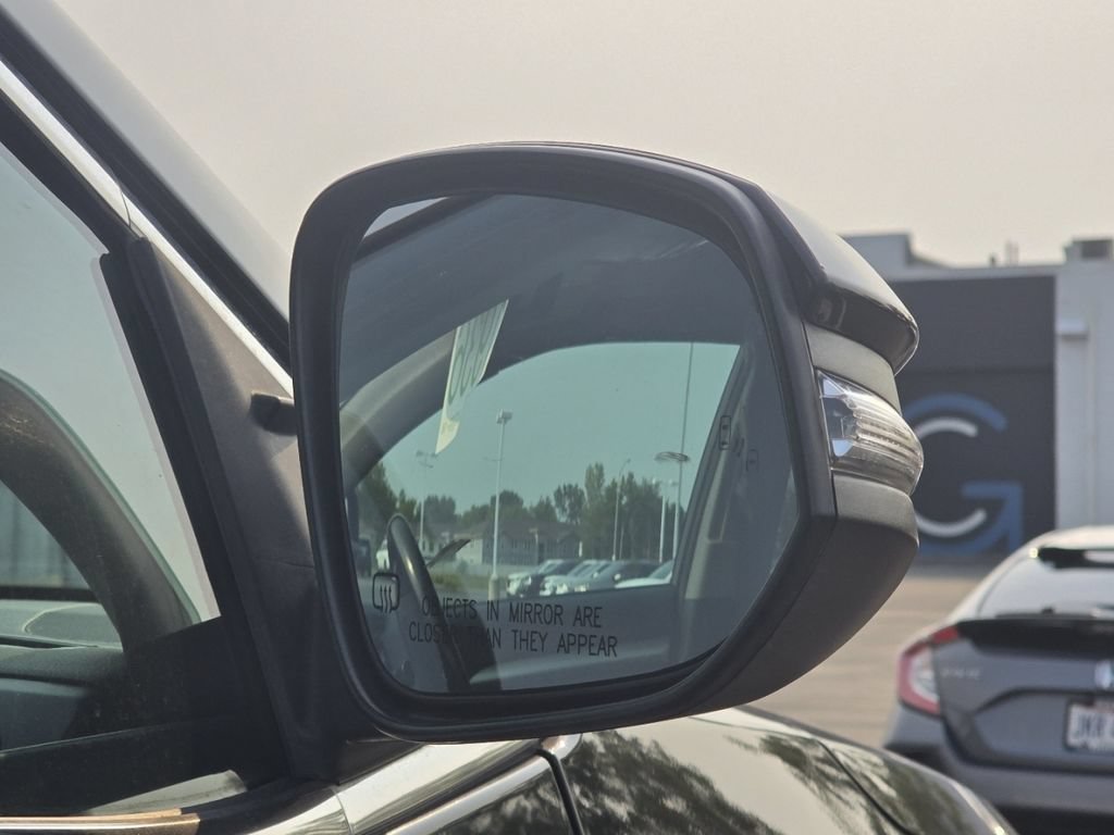 Used 2019 Toyota Highlander XLE FWD image 21