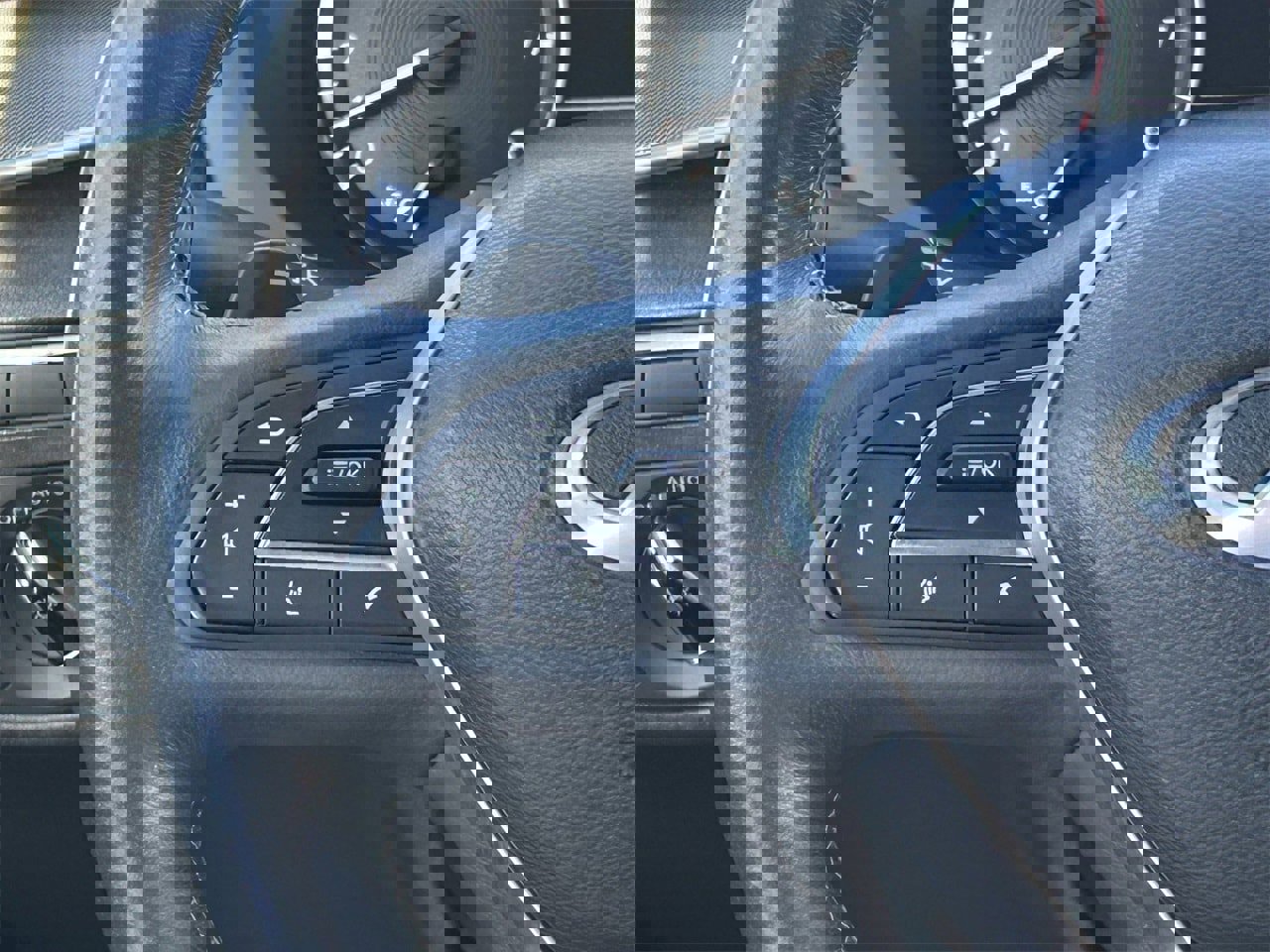 Certified 2022 INFINITI QX50 Luxe w/ Appearance Package image 25