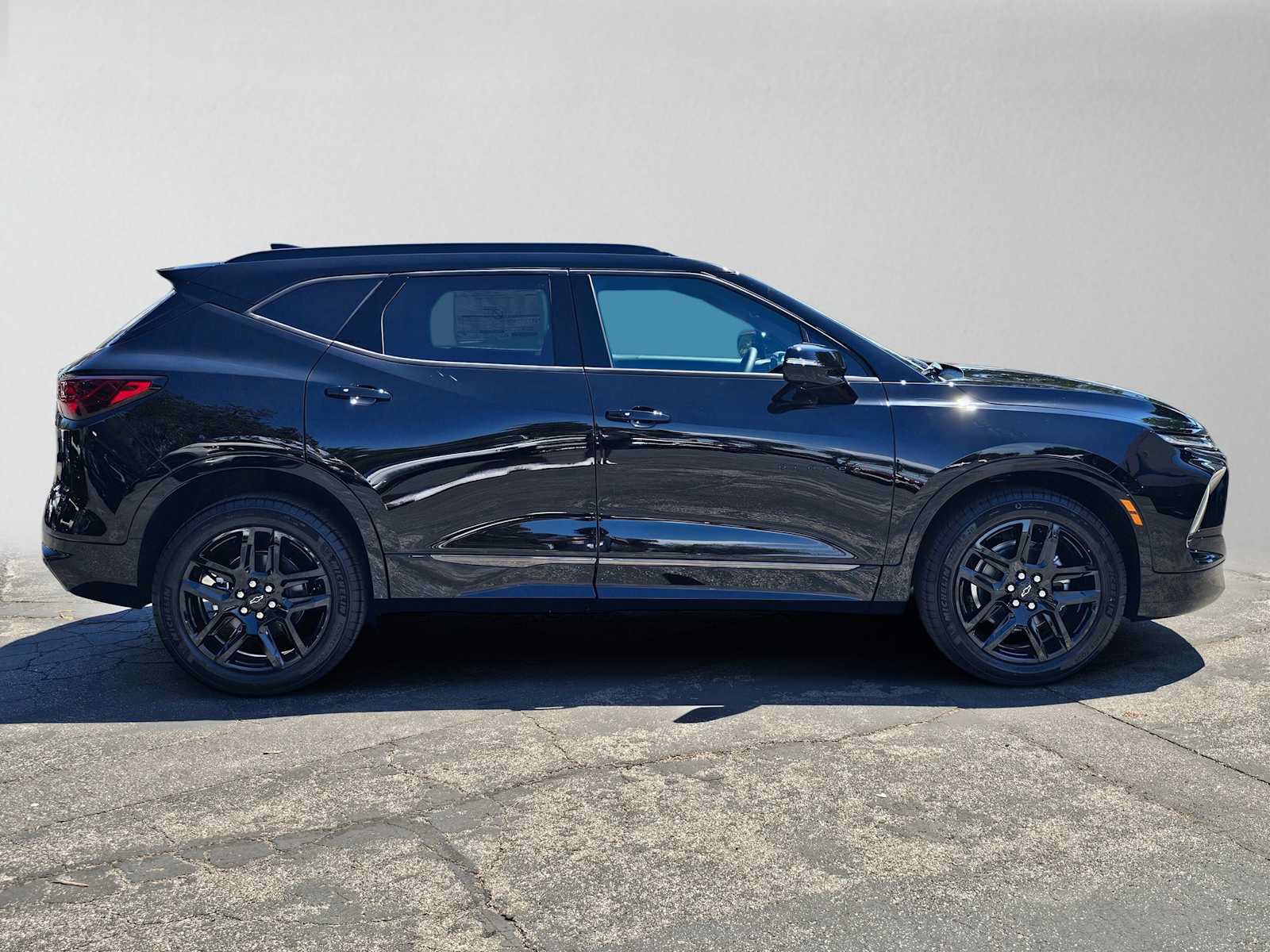 New 2026 Chevrolet Blazer RS w/ Driver Confidence II Package AWD/4WD image 2