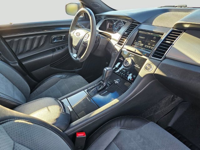 Used 2015 Ford Taurus SHO w/ Equipment Group 401A AWD/4WD image 11
