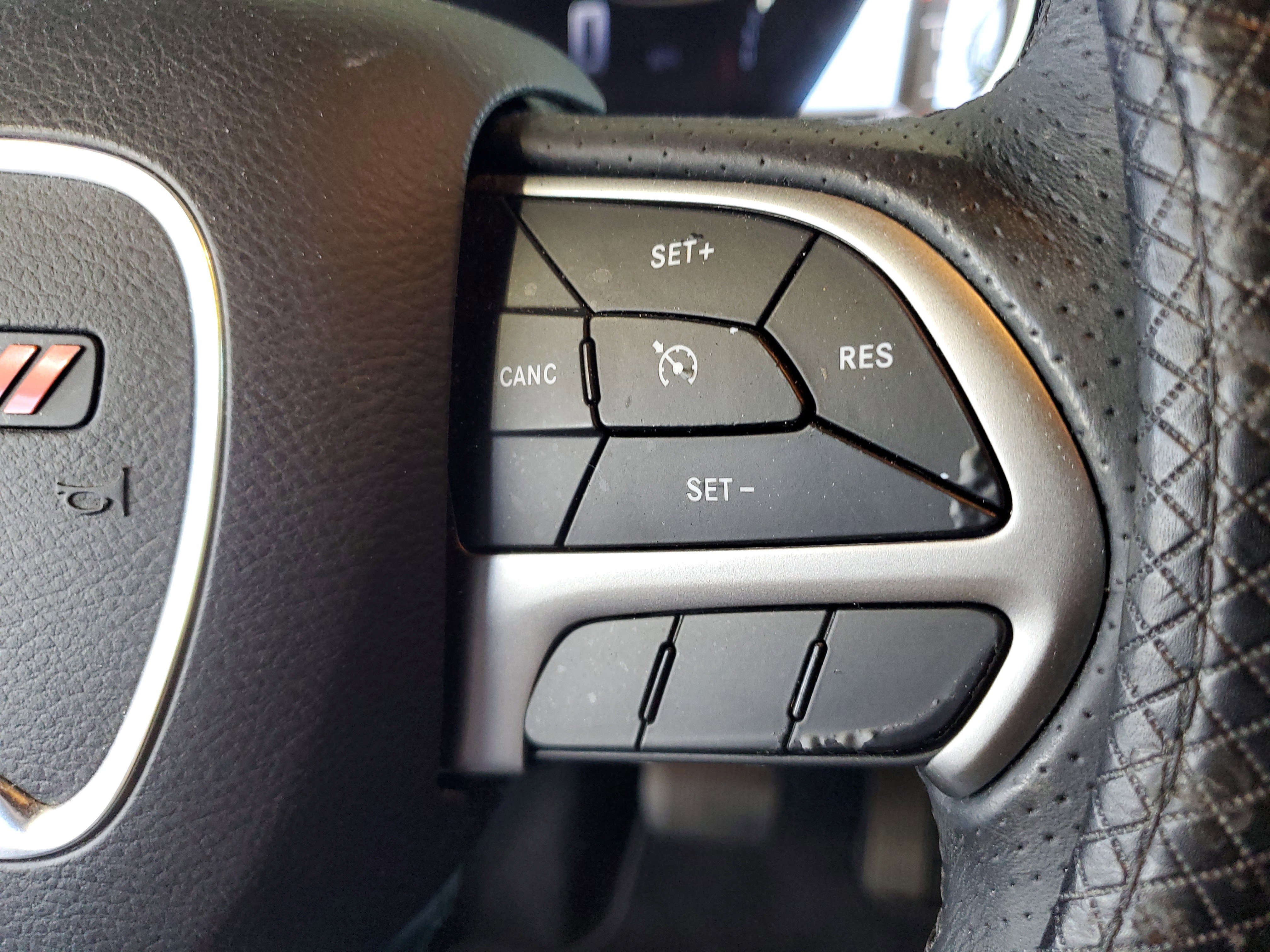 Used 2019 Dodge Durango SXT RWD image 25