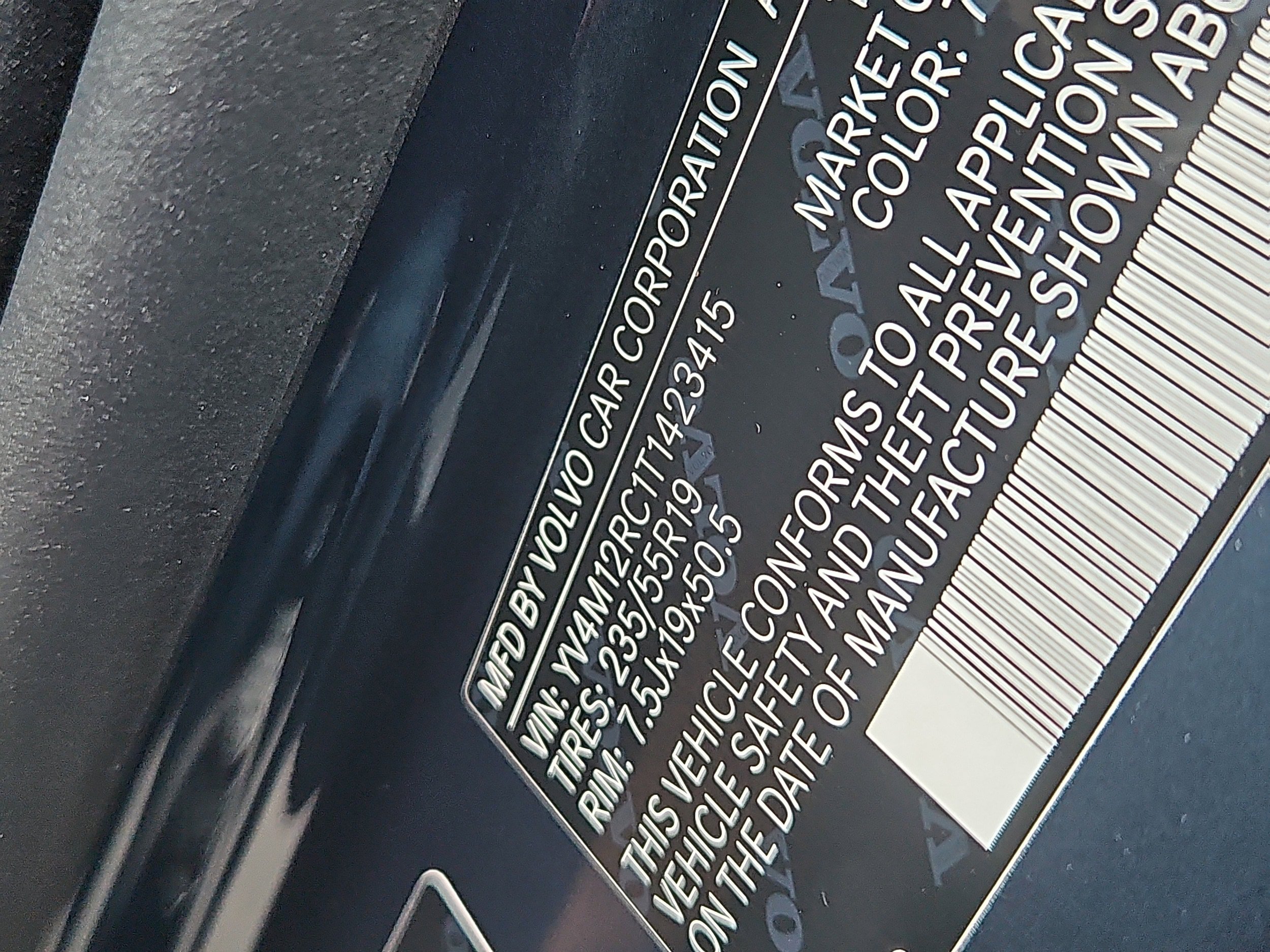New 2026 Volvo XC60 B5 Plus w/ Protection Package Premier AWD/4WD image 5