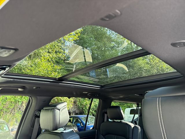 New 2026 Jeep Grand Wagoneer L Summit w/ Premium Group III AWD/4WD image 28