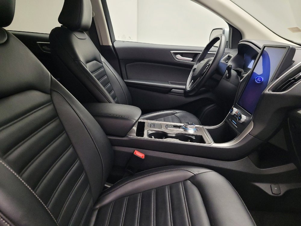 Used 2023 Ford Edge SEL image 21