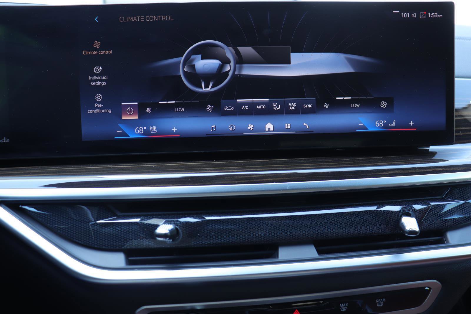 Used 2024 BMW X5 sDrive40i w/ M Sport Package image 33