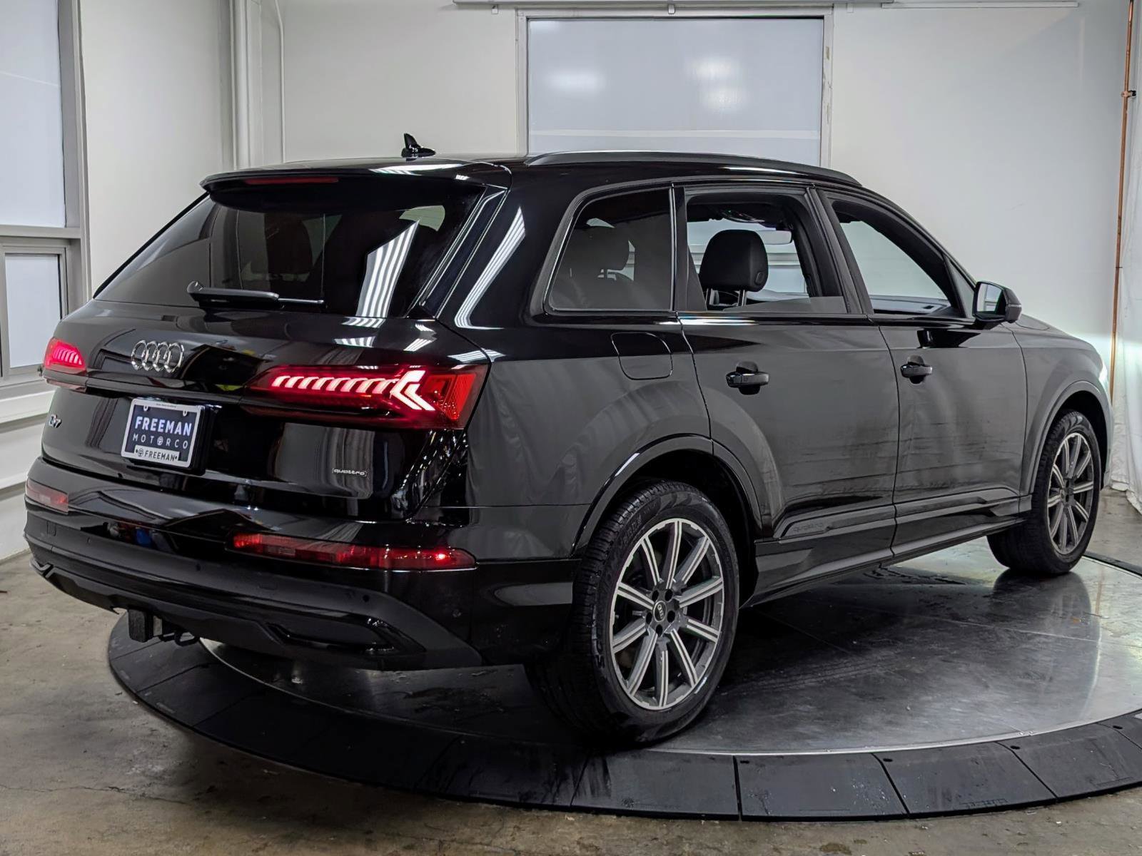 Used 2023 Audi Q7 2.0T Premium Plus w/ Premium Plus Package image 9