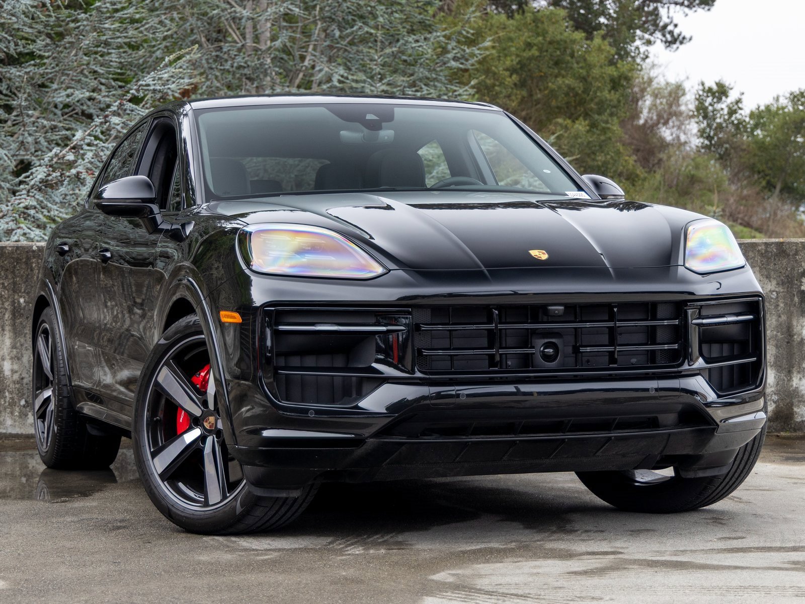 New 2025 Porsche Cayenne GTS image 6