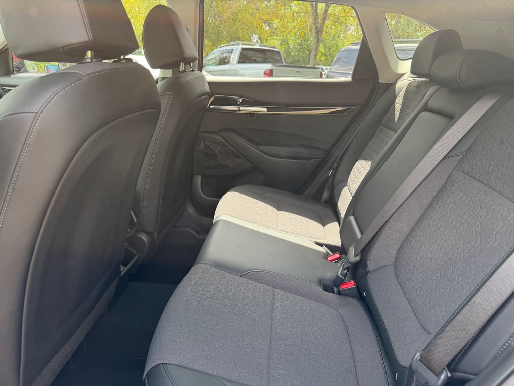 Used 2025 Kia Seltos S FWD image 12