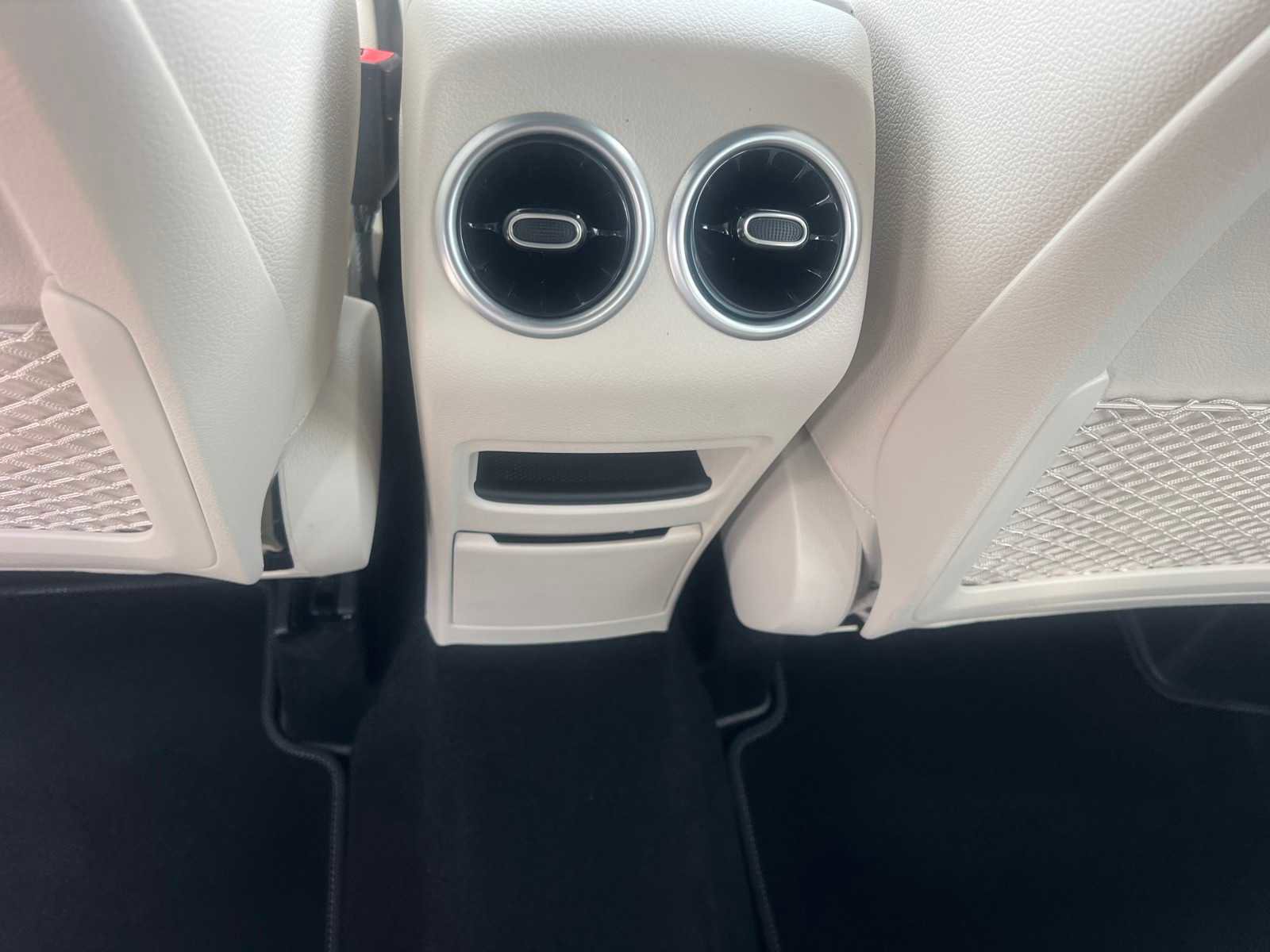 Used 2025 Mercedes-Benz GLA 250 image 29