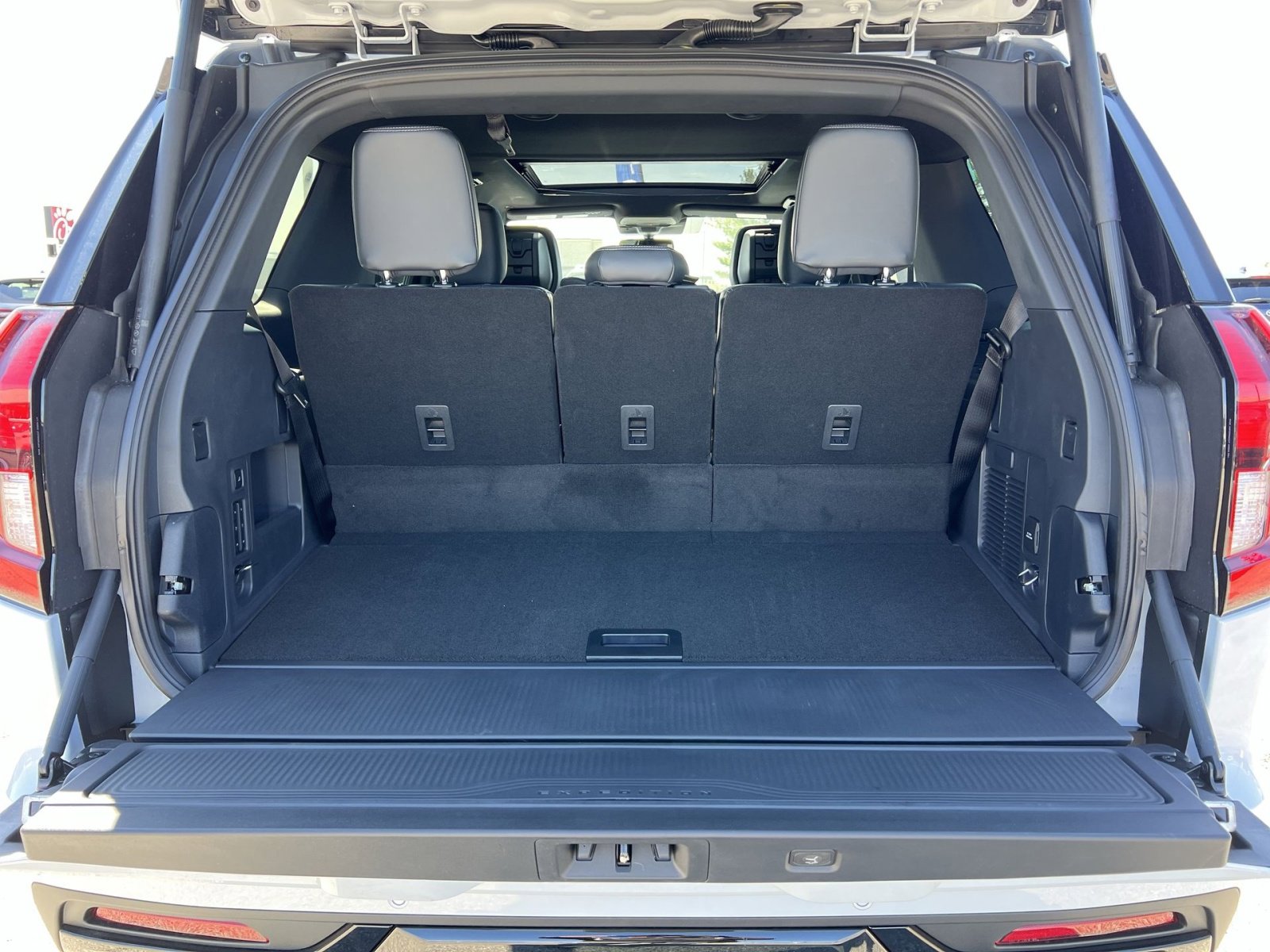 New 2026 Ford Expedition Platinum image 27