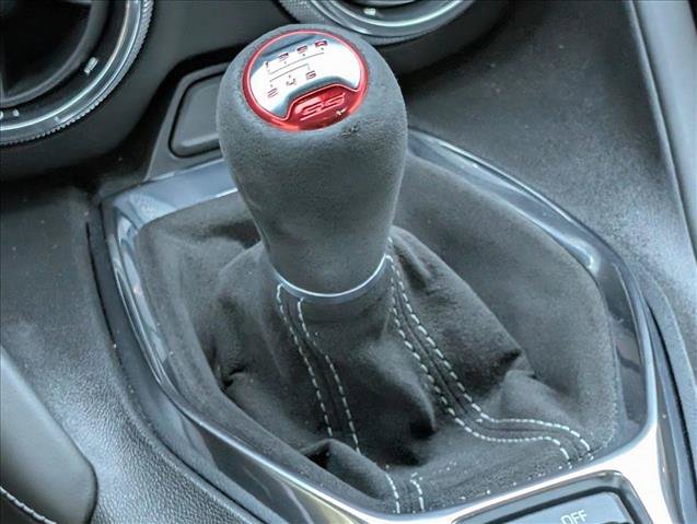 Used 2021 Chevrolet Camaro SS RWD image 17