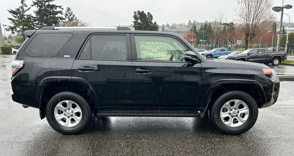 Certified 2024 Toyota 4Runner SR5 Premium w/ Moonroof Package AWD/4WD image 4