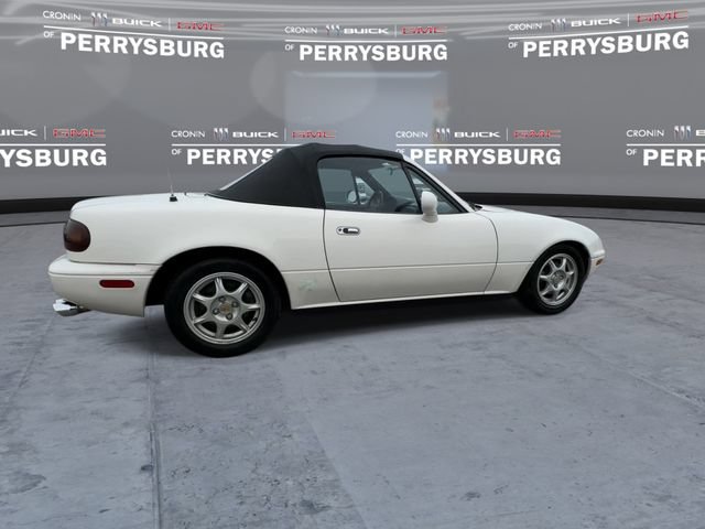 Used 1996 MAZDA MX-5 Miata RWD image 8