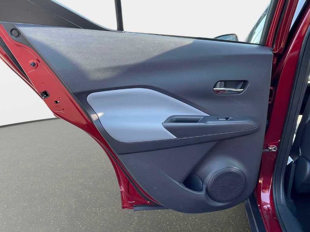Used 2023 Nissan Kicks SR w/ SR Premium Package FWD image 14