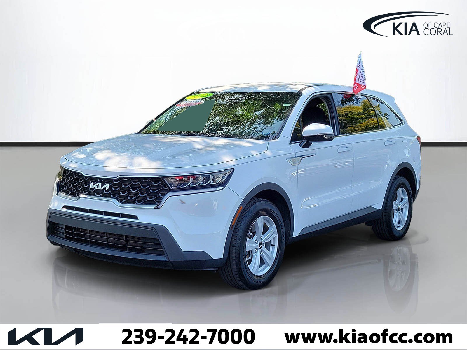 Certified 2023 Kia Sorento LX FWD image 3