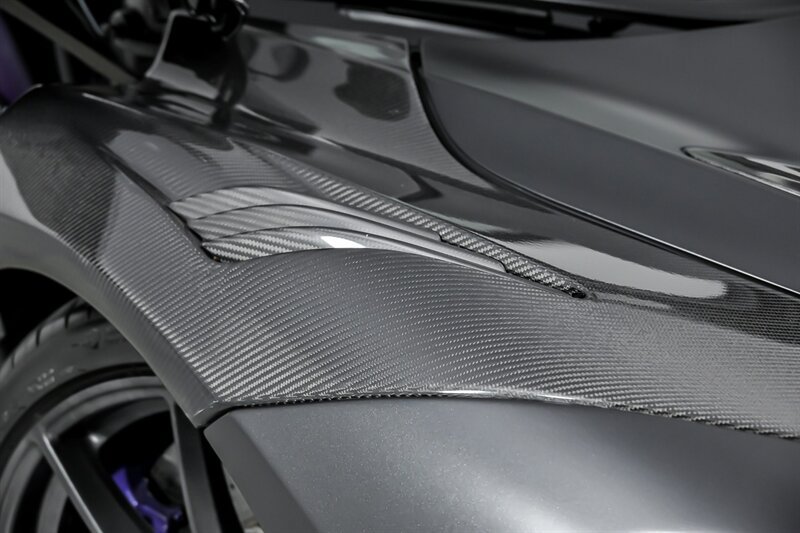 Used 2019 McLaren 720S RWD image 7