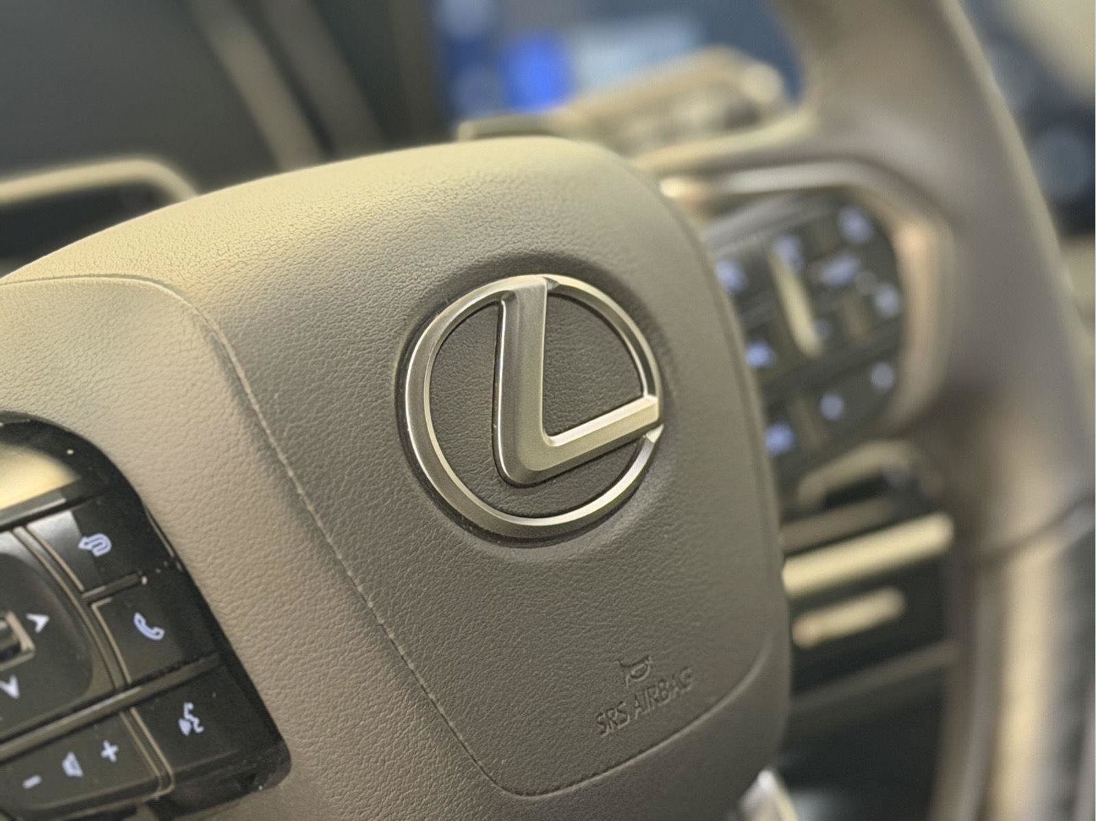 Used 2025 Lexus RX 350 Premium w/ Convenience Package AWD/4WD image 20