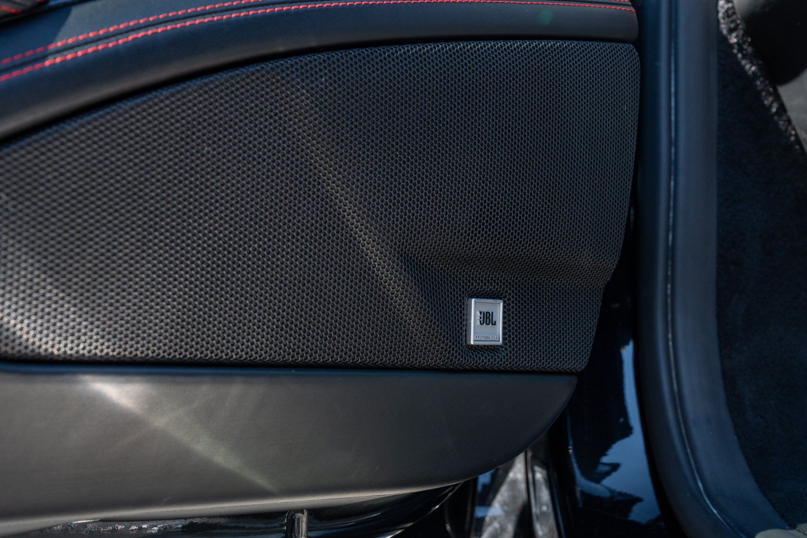 Used 2010 Ferrari 458 Italia Coupe RWD image 27