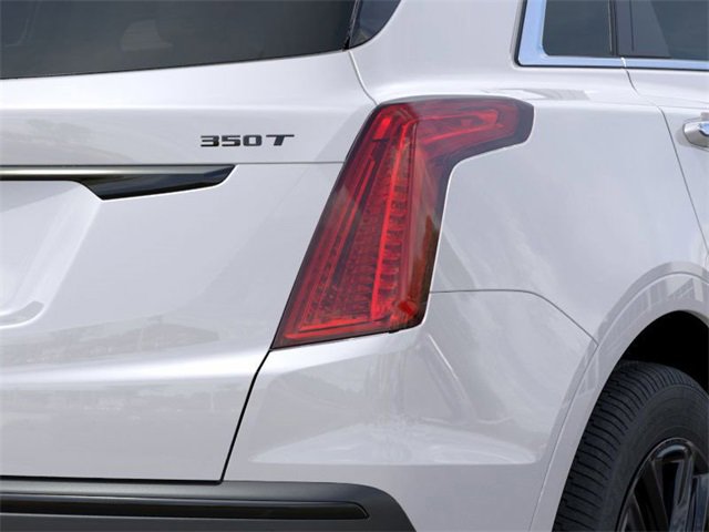 New 2026 Cadillac XT5 Luxury w/ LPO, ONYX Package image 11