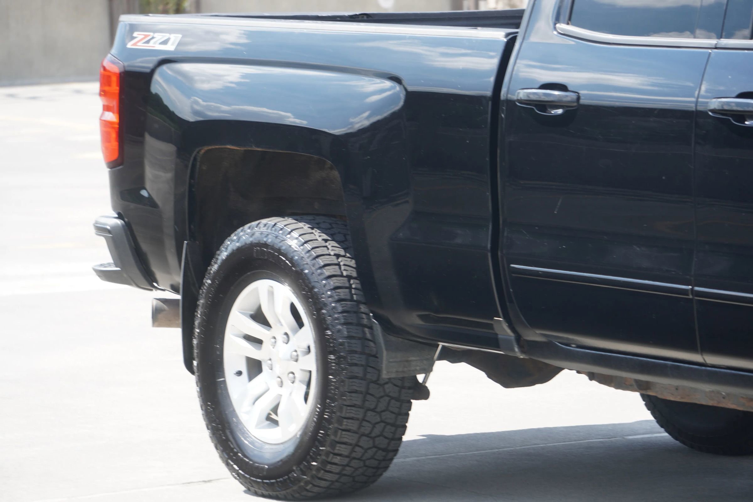 Used 2016 Chevrolet Silverado 1500 LT w/ All Star Edition image 38