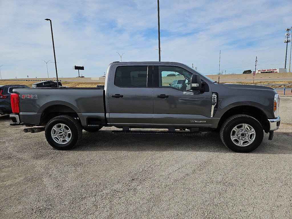 Used 2025 Ford F250 XLT w/ FX4 Off-Road Package image 9