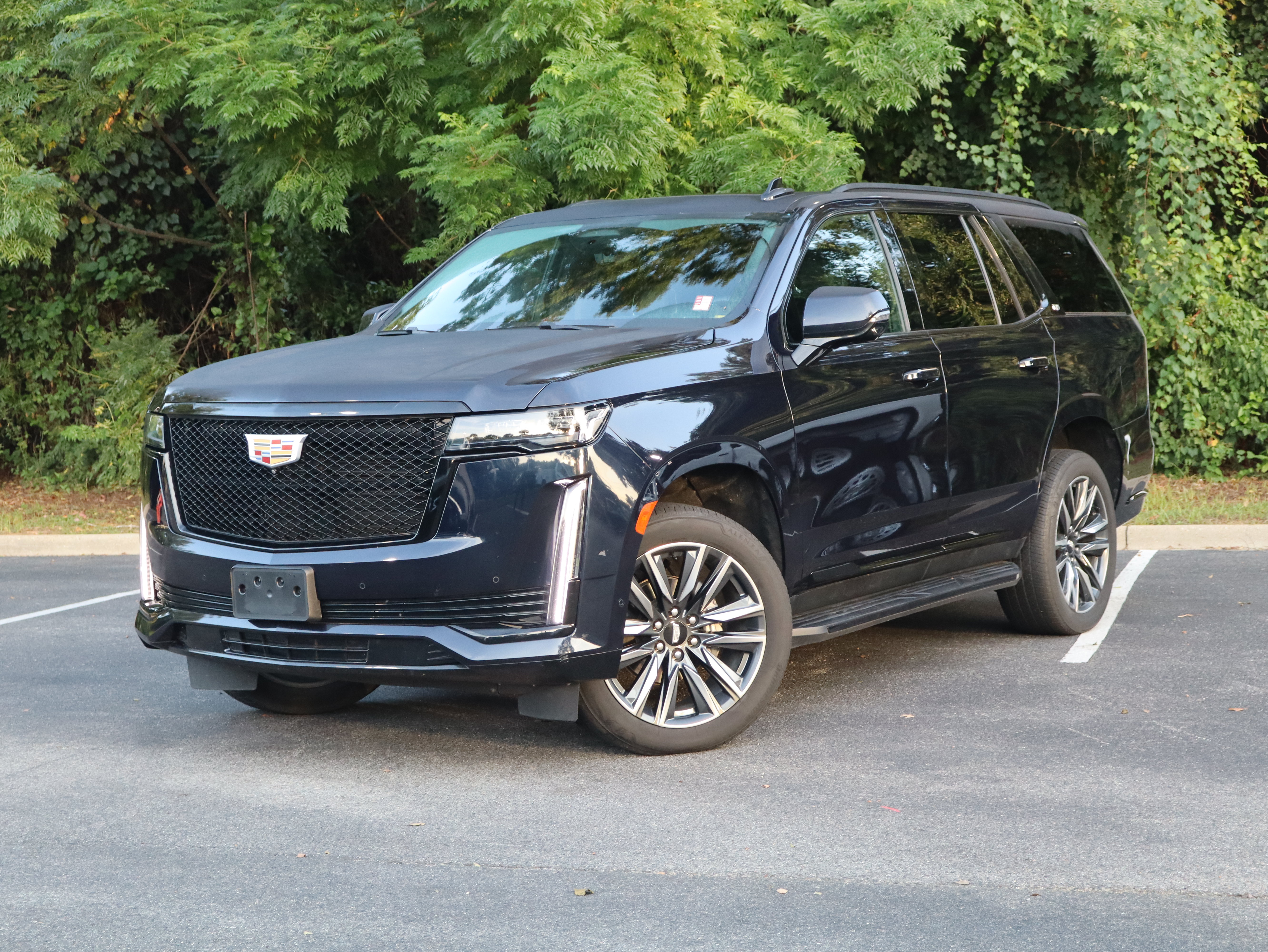 Certified 2022 Cadillac Escalade Sport RWD image 2