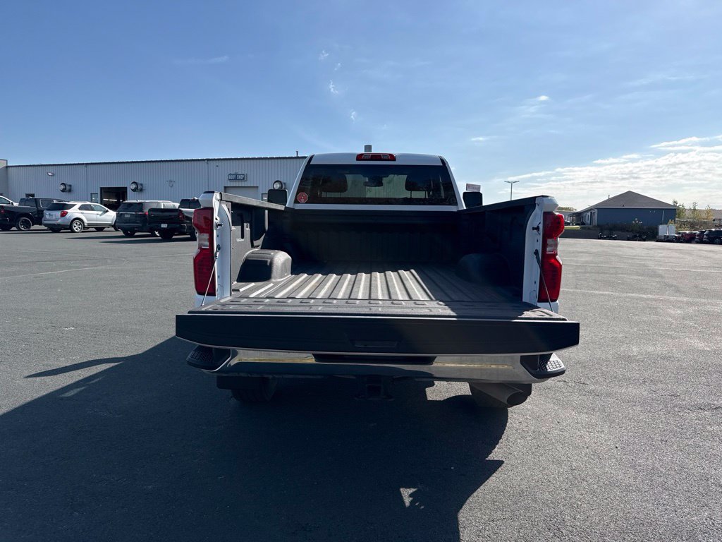 Used 2026 Chevrolet Silverado 2500 W/T w/ Snow Plow Prep/Camper Package AWD/4WD image 13
