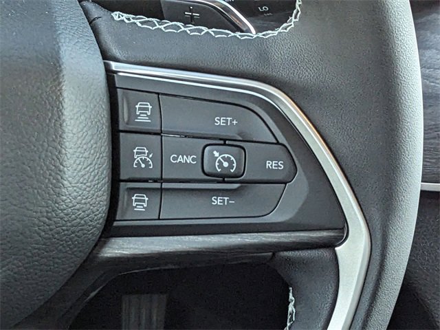 New 2025 Jeep Grand Cherokee Limited image 18