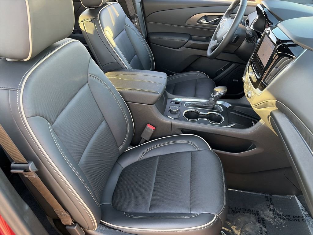 Used 2023 Chevrolet Traverse Premier w/ Redline Edition FWD image 26