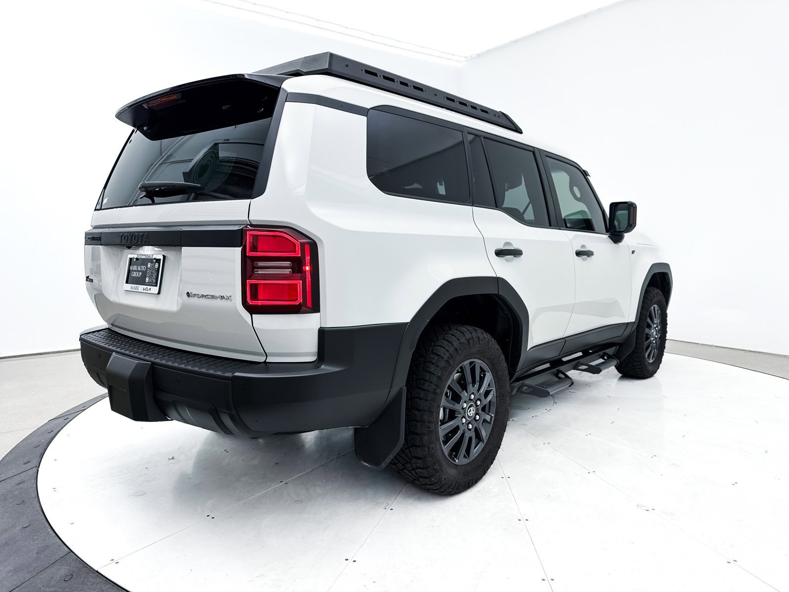 Used 2024 Toyota Land Cruiser 1958 image 31