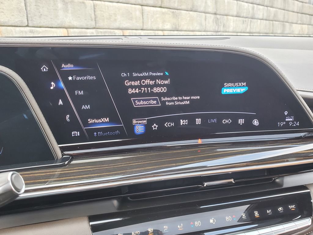 Used 2024 Cadillac Escalade Sport w/ LPO, ONYX Package image 27