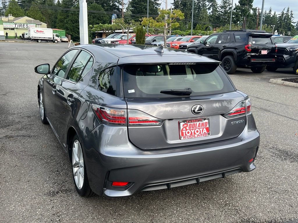 Used 2015 Lexus CT 200h w/ Seat Comfort Package FWD image 9